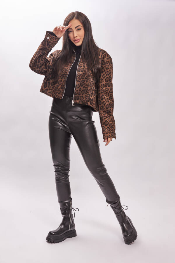 سترة نسائية مطبوعة