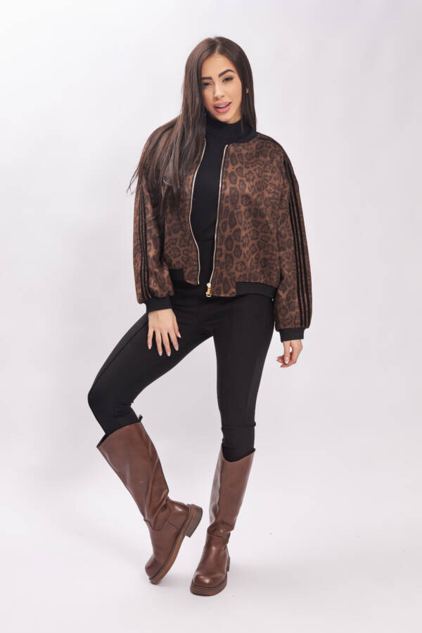 سترة نسائية مطبوعة
