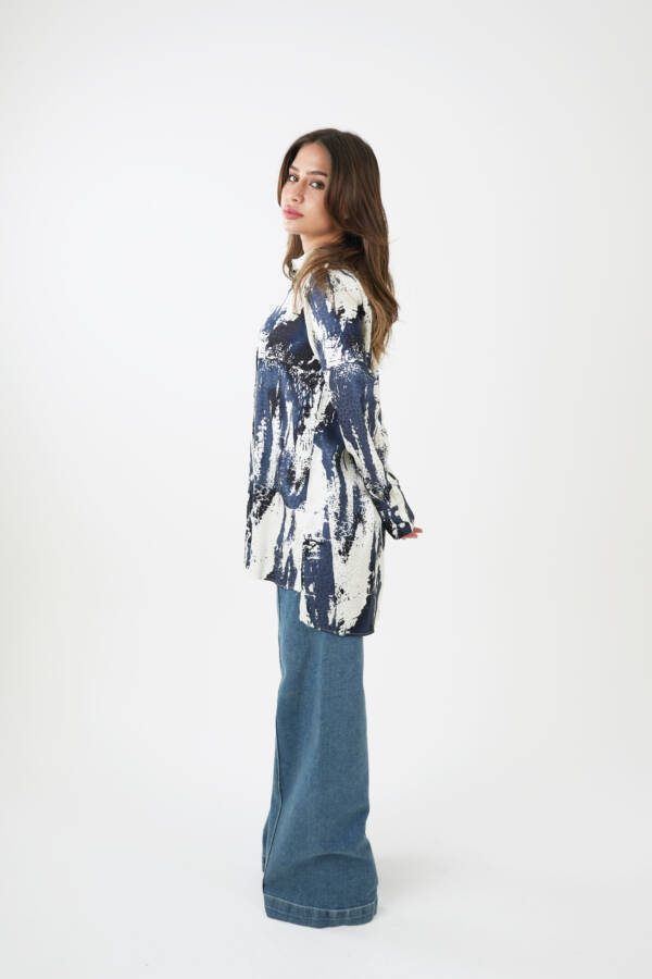 ⁦Women’s shirt⁩ - الصورة ⁦3⁩