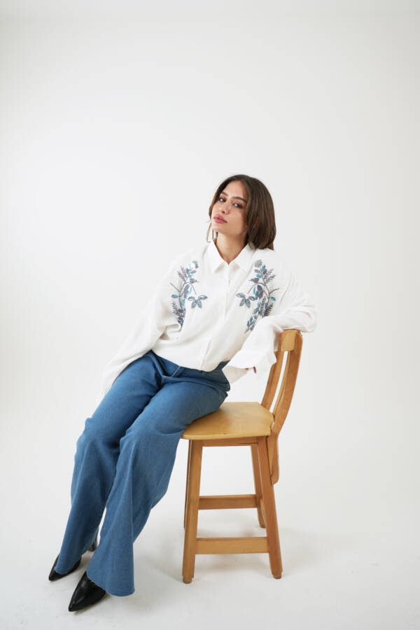 ⁦Women’s shirt⁩ - الصورة ⁦5⁩