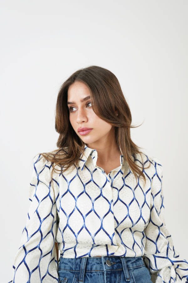 Women’s shirt